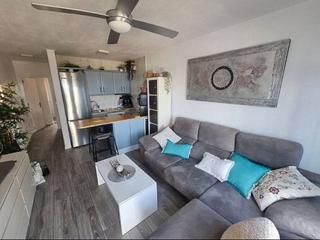 Appartement à Calle carlos cano 588. Apartamento muy luminoso con vistas al mar en la urbanización to Appartement à Calle carlos cano 588. Apartamento muy luminoso con vistas al mar en la urbanización to