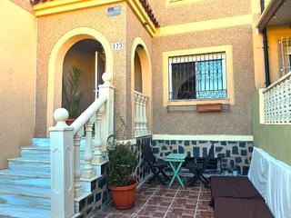 Casa en Calle jorge manrique 16. Bungalow ideal para entrar a vivir ya Casa en Calle jorge manrique 16. Bungalow ideal para entrar a vivir ya