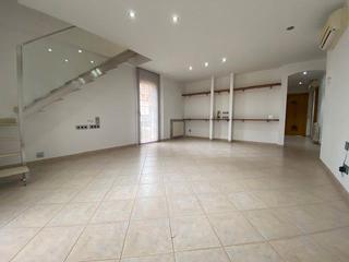 Dúplex a Passeig d'andalusia 73. Dúplex familiar — ¡tu nuevo hogar te espera! Dúplex a Passeig d'andalusia 73. Dúplex familiar — ¡tu nuevo hogar te espera!