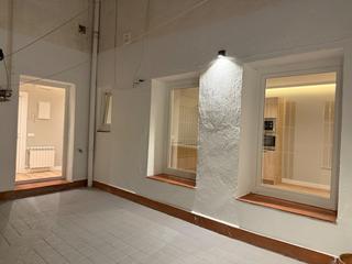 Piso en Sanchez barcaiztegui 6. Bajo de diseño con patio Piso en Sanchez barcaiztegui 6. Bajo de diseño con patio