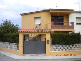 Vivienda con inquilinos en Carrer antoni gaudi (d´), 17. Casa con 2 inquilinos Vivienda con inquilinos en Carrer antoni gaudi (d´), 17. Casa con 2 inquilinos