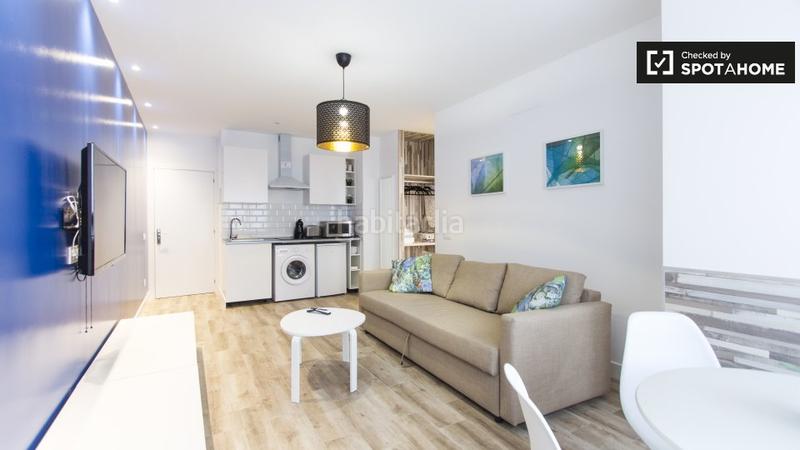 Foto 26d6cbb9-41fc-4b89-855f-cc151838432a. Alquiler piso vibrante apartamento de 1 dormitorio en alquiler en atocha, en Madrid Foto 26d6cbb9-41fc-4b89-855f-cc151838432a. Alquiler piso vibrante apartamento de 1 dormitorio en alquiler en atocha, en Madrid