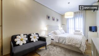 Miete Etagenwohnung in Palacio. Piso en alquiler de 1 dormitorio en sol, madrid. Miete Etagenwohnung in Palacio. Piso en alquiler de 1 dormitorio en sol, madrid.