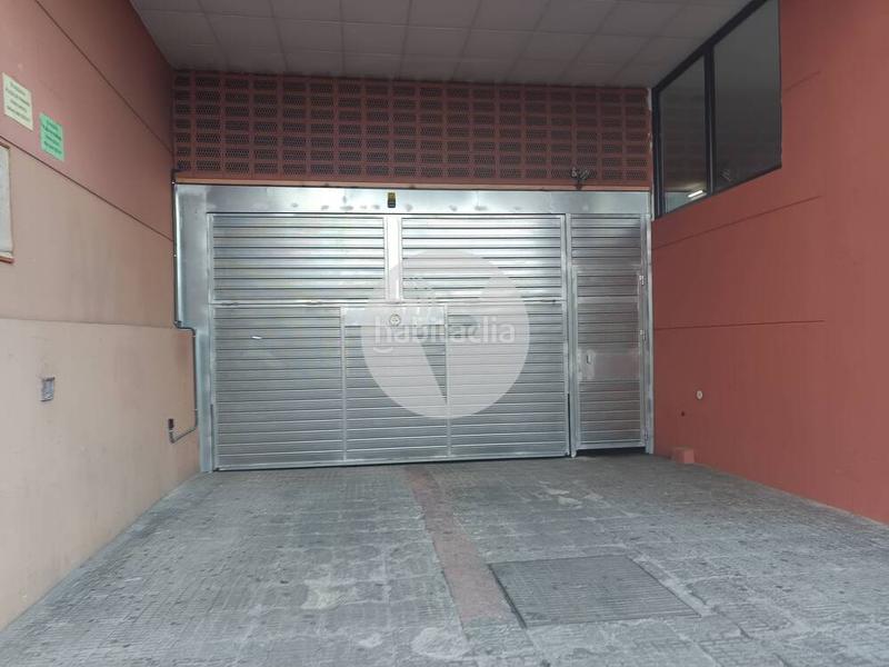 Foto b2c1c476-ca4f-400a-a618-9ded207b6a24. Car parking in Centre Granollers Foto b2c1c476-ca4f-400a-a618-9ded207b6a24. Car parking in Centre Granollers