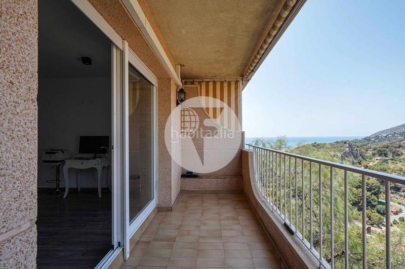 Foto 64252f58-77ed-4c38-86e9-41f2703b750f. Casa adossada amb calefacció aparcament piscina a Sitges Foto 64252f58-77ed-4c38-86e9-41f2703b750f. Casa adossada amb calefacció aparcament piscina a Sitges