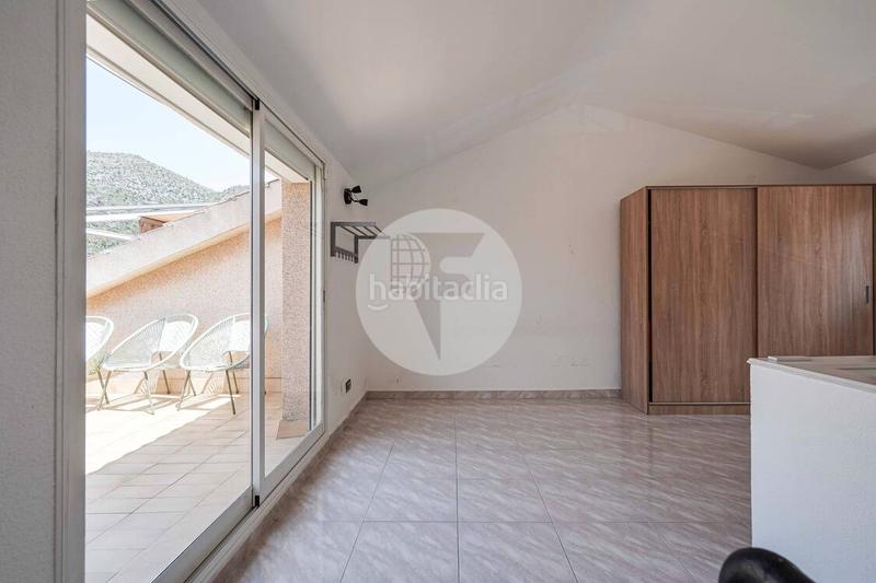 Foto 8861b3f1-fe9b-4d9a-82b7-3232e02b2d01. Casa adossada amb calefacció aparcament piscina a Sitges Foto 8861b3f1-fe9b-4d9a-82b7-3232e02b2d01. Casa adossada amb calefacció aparcament piscina a Sitges