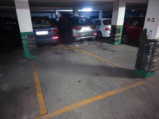 Aparcament cotxe a Calle panamá 19. Plaza de parking Aparcament cotxe a Calle panamá 19. Plaza de parking