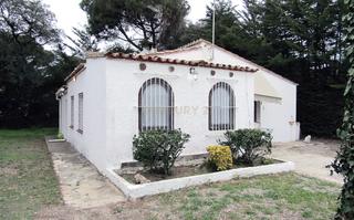 Casa a Mas Pere-Río de Oro Casa a Mas Pere-Río de Oro