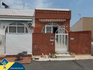 Maison à Zona Carrefour - Urbanizaciones. Bungalow con terraza, en la provincia de alicante, en la ciudad Maison à Zona Carrefour - Urbanizaciones. Bungalow con terraza, en la provincia de alicante, en la ciudad