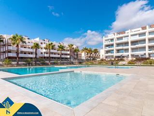 Àtic a Villamartín-Las Filipinas. Ático con piscina comunitaria en la provincia de alicante, en la Àtic a Villamartín-Las Filipinas. Ático con piscina comunitaria en la provincia de alicante, en la
