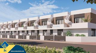 Casa a Pilar de la Horadada Ciudad. Casas en construcción con piscina comunitaria, en la provincia d Casa a Pilar de la Horadada Ciudad. Casas en construcción con piscina comunitaria, en la provincia d