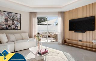Reihenhaus in Rodeo Alto - Guadaiza - La Campana. Casa reformada con piscina comunitaria, en la provincia de málag Reihenhaus in Rodeo Alto - Guadaiza - La Campana. Casa reformada con piscina comunitaria, en la provincia de málag