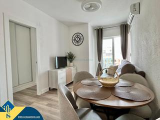 Apartament a Las Piscinas Naturales. Apartamento renovado con terraza, en la provincia de alicante, e Apartament a Las Piscinas Naturales. Apartamento renovado con terraza, en la provincia de alicante, e