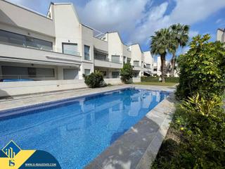 Maison à El Acequión. Bungalows con piscina compartida, en la provincia de alicante, e Maison à El Acequión. Bungalows con piscina compartida, en la provincia de alicante, e