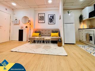 Dúplex a Zona Playa de los Locos. Apartamento dúplex renovado cerca del mar, en la provincia de al Dúplex a Zona Playa de los Locos. Apartamento dúplex renovado cerca del mar, en la provincia de al