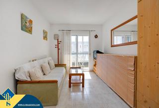 Studio à Zona Playa del Cura. Estudio con piscina comunitaria, en la provincia de alicante, en Studio à Zona Playa del Cura. Estudio con piscina comunitaria, en la provincia de alicante, en