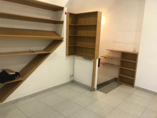 Lloguer Local Comercial Calle san roque. Se alquila bajo comercial céntrico y muy económico Lloguer Local Comercial Calle san roque. Se alquila bajo comercial céntrico y muy económico