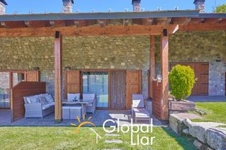 Casa adossada Riu de cerdanya. Casa a riu de cerdanya Casa adossada Riu de cerdanya. Casa a riu de cerdanya