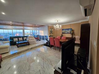 Àtic a Playa. Ático y local con posibilidad de hacer un estudio Àtic a Playa. Ático y local con posibilidad de hacer un estudio