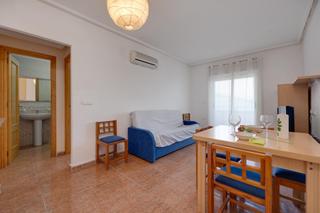 Apartament Calle caritas. Apartamento de dos dormitorios en residencial con piscina Apartament Calle caritas. Apartamento de dos dormitorios en residencial con piscina
