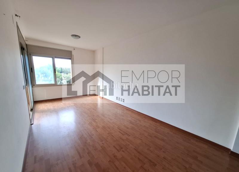 Foto e69556ba-ea04-4386-b43c-c21d213f897e. Apartament amb calefacció a El Port Llançà Foto e69556ba-ea04-4386-b43c-c21d213f897e. Apartament amb calefacció a El Port Llançà