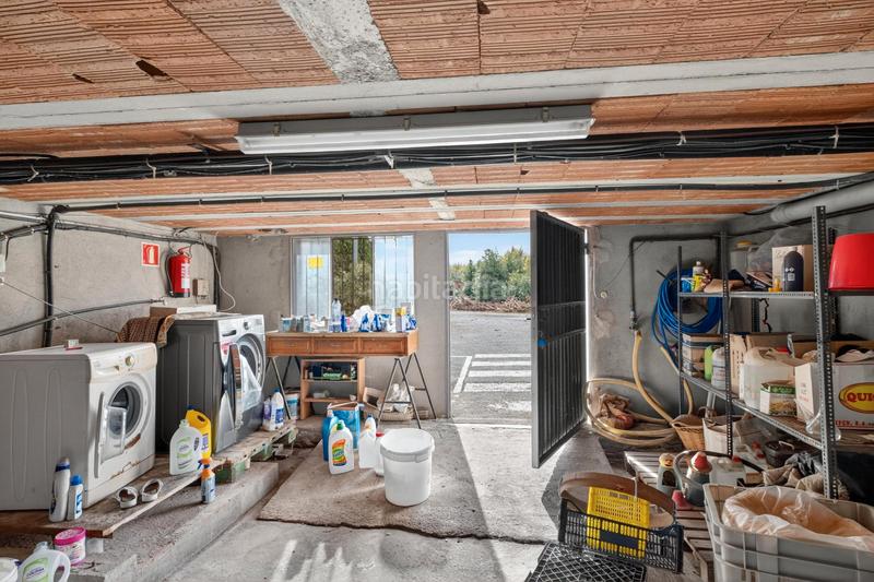 Foto 6d738269-f768-4cbc-9d9f-b1361387f7cf. Edificio edifici en venda ( restaurant + 2 habitatges ) en Massanes Foto 6d738269-f768-4cbc-9d9f-b1361387f7cf. Edificio edifici en venda ( restaurant + 2 habitatges ) en Massanes