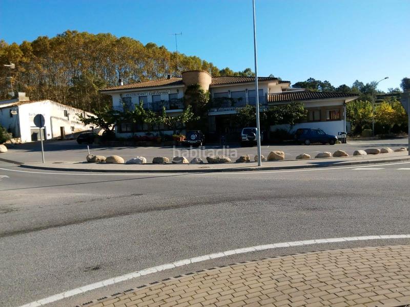 Foto eea5613f-9504-42e9-8cc5-26c6d7c8e98f. Edificio edifici en venda ( restaurant + 2 habitatges ) en Massanes Foto eea5613f-9504-42e9-8cc5-26c6d7c8e98f. Edificio edifici en venda ( restaurant + 2 habitatges ) en Massanes