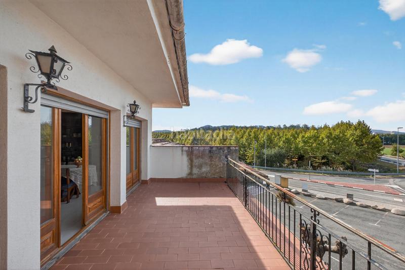 Foto f2e2678f-e5cc-4f0b-afd9-4724ef79c190. Edificio edifici en venda ( restaurant + 2 habitatges ) en Massanes Foto f2e2678f-e5cc-4f0b-afd9-4724ef79c190. Edificio edifici en venda ( restaurant + 2 habitatges ) en Massanes