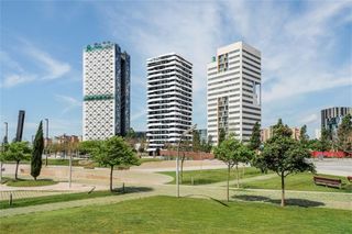 Piso en Plaça europa, 38. Obra nueva Piso en Plaça europa, 38. Obra nueva