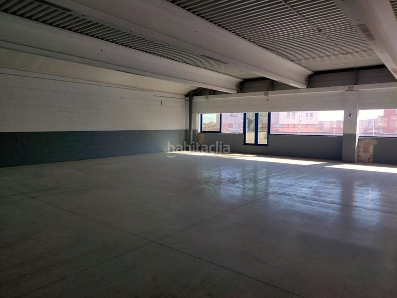Foto 41d81390-553a-438c-bf5a-36402ea5d1db. Alquiler local comercial alquiler planta 400m² en Badalona Foto 41d81390-553a-438c-bf5a-36402ea5d1db. Alquiler local comercial alquiler planta 400m² en Badalona