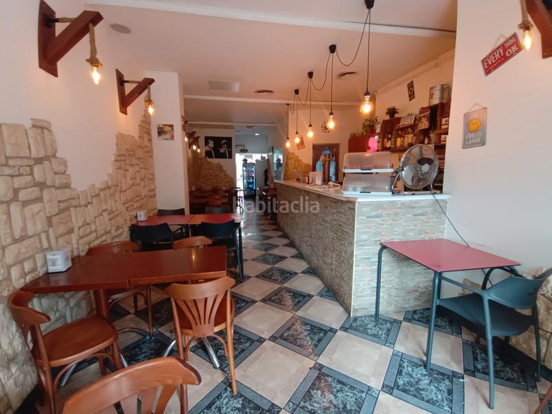 Foto 3bfbf2c7-606e-4315-9092-98bbbbeacbbc. Traspàs local comercial amb calefacció a La Bordeta Barcelona Foto 3bfbf2c7-606e-4315-9092-98bbbbeacbbc. Traspàs local comercial amb calefacció a La Bordeta Barcelona