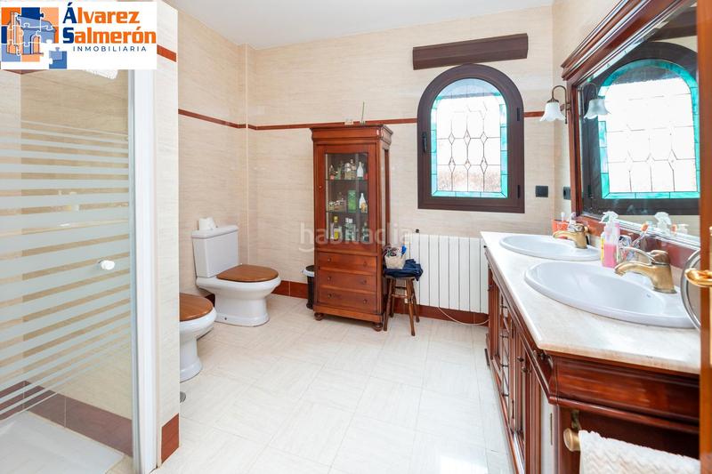Foto 40b2c9cc-afd6-4b7d-b7d0-0b5989e2fd63. Xalet amb aparcament piscina a Residencial Triana - Barrio Alto Gabias (Las) Foto 40b2c9cc-afd6-4b7d-b7d0-0b5989e2fd63. Xalet amb aparcament piscina a Residencial Triana - Barrio Alto Gabias (Las)
