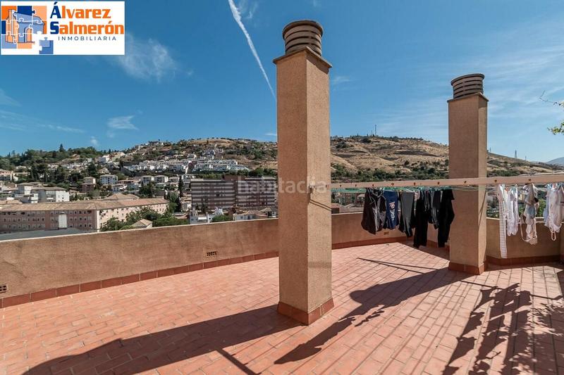 Foto 2e9f92e1-53b3-47ab-bb14-78dbef2ef2ef. Pis amb calefacció aparcament a Bola de Oro Granada Foto 2e9f92e1-53b3-47ab-bb14-78dbef2ef2ef. Pis amb calefacció aparcament a Bola de Oro Granada