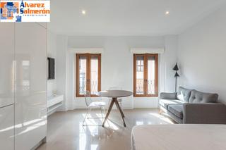 Location Studio Reyes católicos. Precioso estudio en alquiler en reyes católicos, en pleno centro Location Studio Reyes católicos. Precioso estudio en alquiler en reyes católicos, en pleno centro