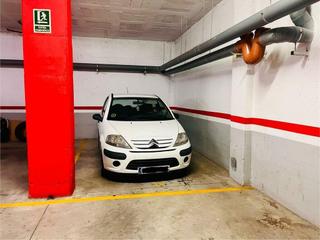 Aparcament cotxe a Centre. Tu própio parking privado en el carrer sant pau de figueres. Aparcament cotxe a Centre. Tu própio parking privado en el carrer sant pau de figueres.