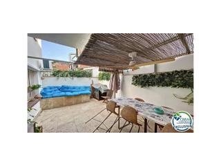 Appartement Avinguda de rhode. Apartamento de 6 dormitorios en el centro de la ciudad y en prim Appartement Avinguda de rhode. Apartamento de 6 dormitorios en el centro de la ciudad y en prim