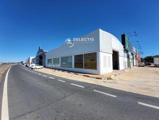 Fabrikhalle  Peguerillas. Nave diafana de uso comercial a pie de carretera con amplia fach Fabrikhalle  Peguerillas. Nave diafana de uso comercial a pie de carretera con amplia fach