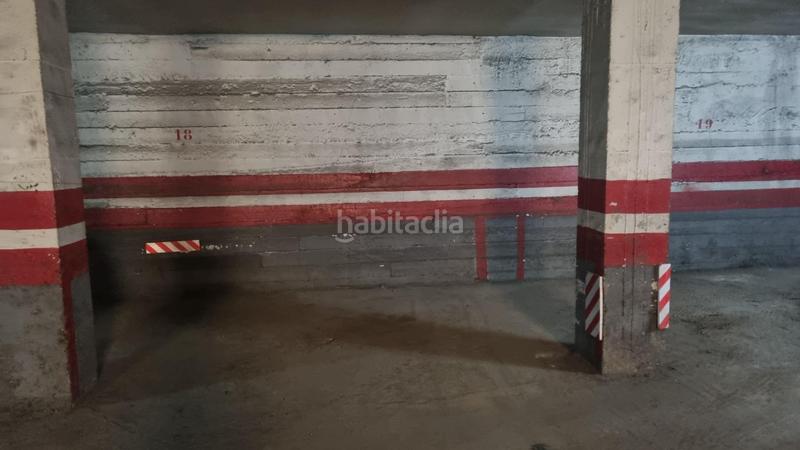 Foto eeefac22-cb69-4e3d-9a04-b06ad491b3ef. Parking voiture dans Arxiduc Palma de Mallorca Foto eeefac22-cb69-4e3d-9a04-b06ad491b3ef. Parking voiture dans Arxiduc Palma de Mallorca