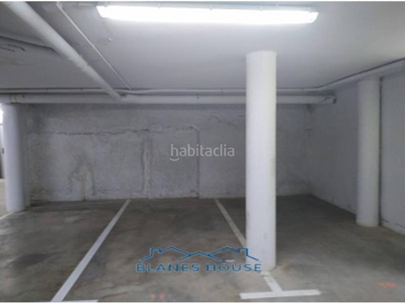 Foto 2000bdad-6ca5-4f43-bf9d-b6d2d537107b. Aparcament cotxe a quirze jorda 4 a Centre Vidreres Foto 2000bdad-6ca5-4f43-bf9d-b6d2d537107b. Aparcament cotxe a quirze jorda 4 a Centre Vidreres