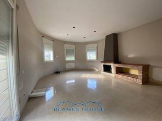 Chalet  Cadernera 68. Chalet unifamiliar en venta en maçanet de la selva Chalet  Cadernera 68. Chalet unifamiliar en venta en maçanet de la selva