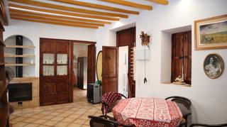 Mas  Michanet 52. Casa a 400 metros de la ciudad, con jardin, parking y gran almac Mas  Michanet 52. Casa a 400 metros de la ciudad, con jardin, parking y gran almac