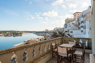 Location Mas à Centre Històric. Residencia triplex en el centro histórico de mahón disponible en Location Mas à Centre Històric. Residencia triplex en el centro histórico de mahón disponible en