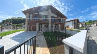 Casa aparellada Calle calle de uxarrea auzoa. Pareado con jardín en donamaria Casa aparellada Calle calle de uxarrea auzoa. Pareado con jardín en donamaria
