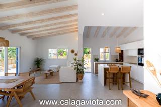 Chalet à Colònia Sant Jordi. Exclusiva vivienda unifamiliar con piscina y gran jardín en parc Chalet à Colònia Sant Jordi. Exclusiva vivienda unifamiliar con piscina y gran jardín en parc