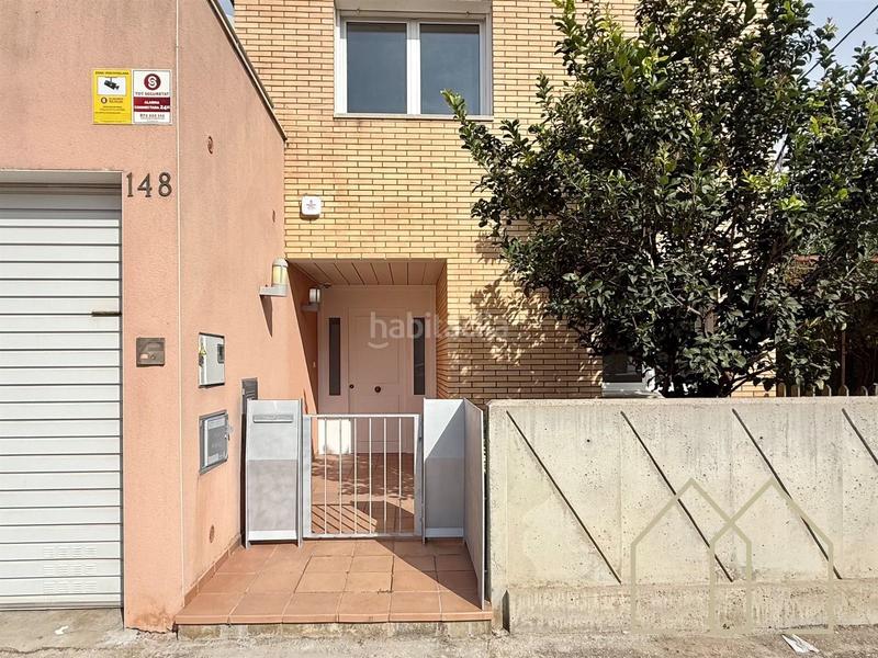 Foto ecca6343-e09e-4283-9fd3-d51b82ab0343. Casa amb calefacció piscina a Flaçà Foto ecca6343-e09e-4283-9fd3-d51b82ab0343. Casa amb calefacció piscina a Flaçà