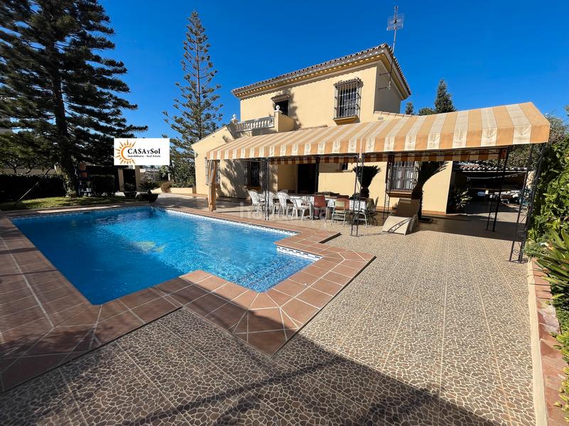 Foto 977fe2e6-e2a5-4d9e-bdb7-7797acb3c6ea. Xalet amb xemeneia calefacció aparcament piscina a Alhaurín de la Torre Foto 977fe2e6-e2a5-4d9e-bdb7-7797acb3c6ea. Xalet amb xemeneia calefacció aparcament piscina a Alhaurín de la Torre