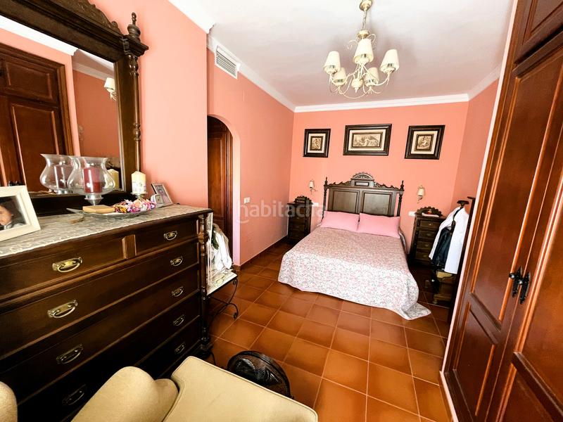 Foto ca75d285-8b5a-4cf2-9127-053e1bcdf2be. Xalet amb xemeneia calefacció aparcament piscina a Alhaurín de la Torre Foto ca75d285-8b5a-4cf2-9127-053e1bcdf2be. Xalet amb xemeneia calefacció aparcament piscina a Alhaurín de la Torre