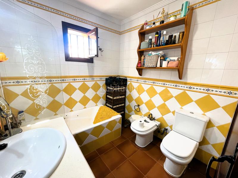 Foto dd1162f5-6f80-4298-84a8-e72e007b153d. Xalet amb xemeneia calefacció aparcament piscina a Alhaurín de la Torre Foto dd1162f5-6f80-4298-84a8-e72e007b153d. Xalet amb xemeneia calefacció aparcament piscina a Alhaurín de la Torre