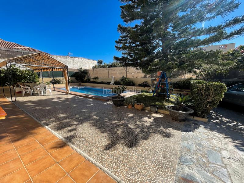 Foto dfba002b-5dae-4338-8eac-5906053f5c73. Xalet amb xemeneia calefacció aparcament piscina a Alhaurín de la Torre Foto dfba002b-5dae-4338-8eac-5906053f5c73. Xalet amb xemeneia calefacció aparcament piscina a Alhaurín de la Torre