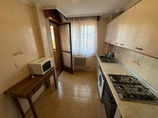 Pis N/a. Piso con 4 dormitorios y trastero en peñafiel Pis N/a. Piso con 4 dormitorios y trastero en peñafiel